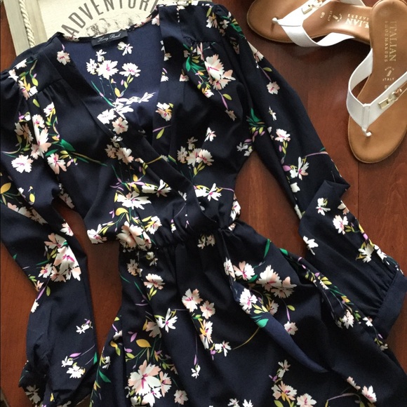 SOLD🚫Honey Punch Herbaceous Faux Surplice Dress - Picture 8 of 8